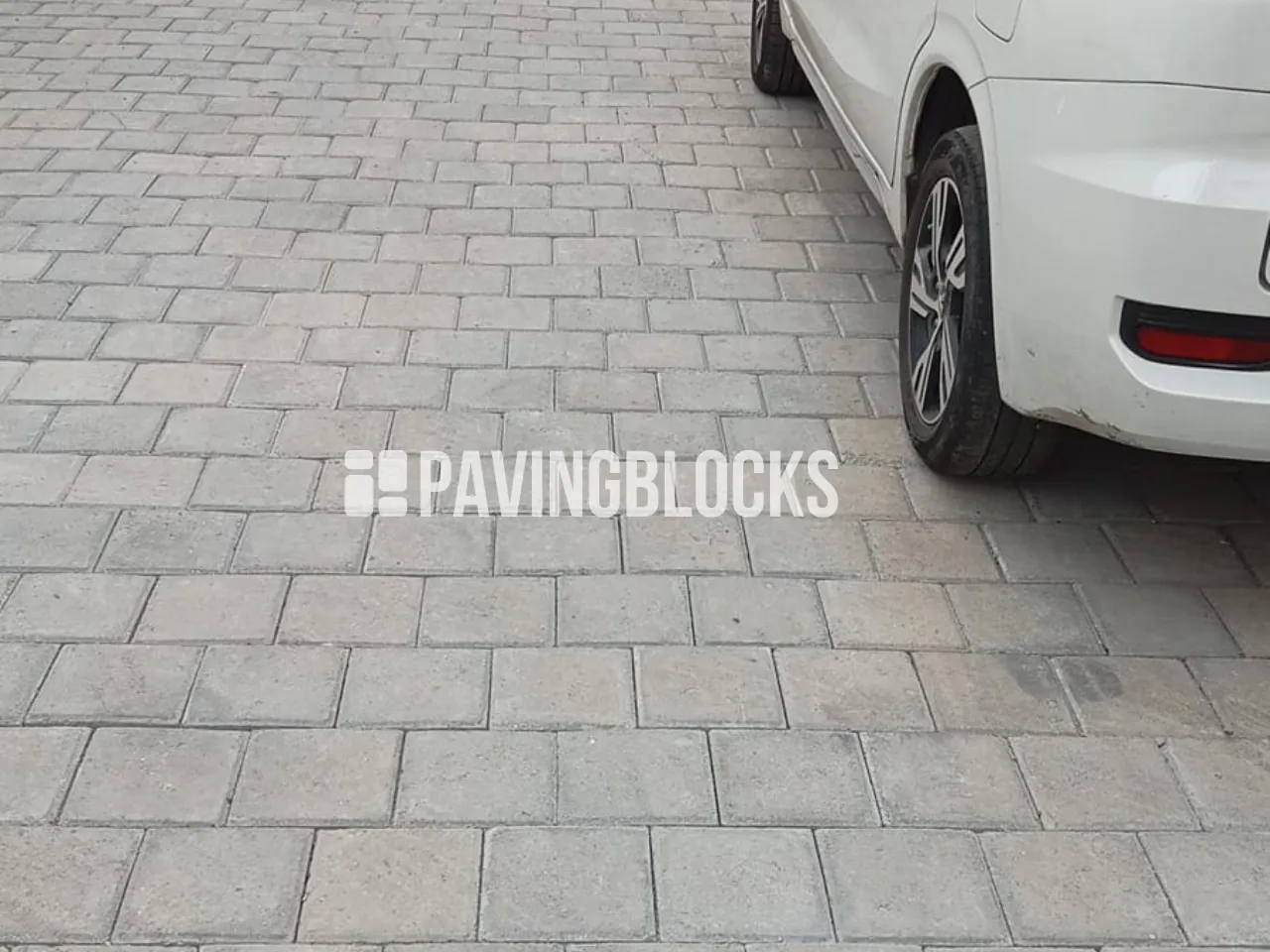 Foto proyek pemasangan paving block