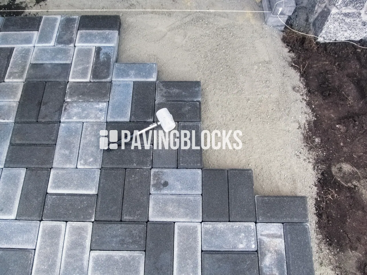 Foto proyek pemasangan paving block