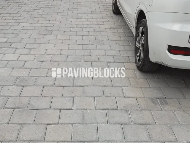 Foto proyek pemasangan paving block